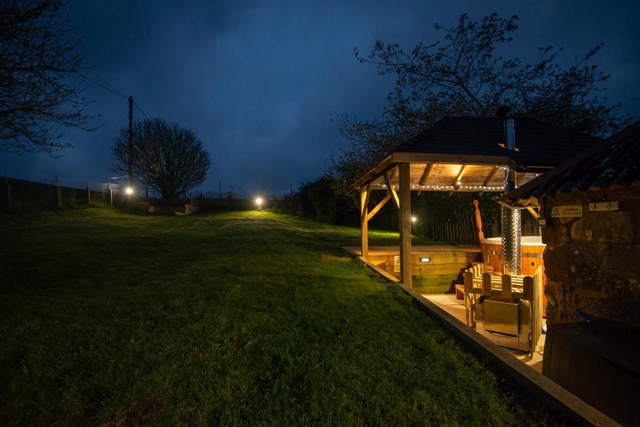 East Cottage * Wood Burning Hot Tub * Garden St Andrews Kültér fotó