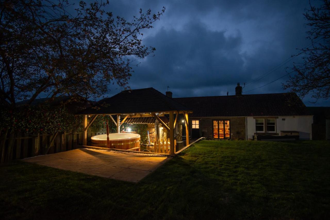 East Cottage * Wood Burning Hot Tub * Garden St Andrews Kültér fotó