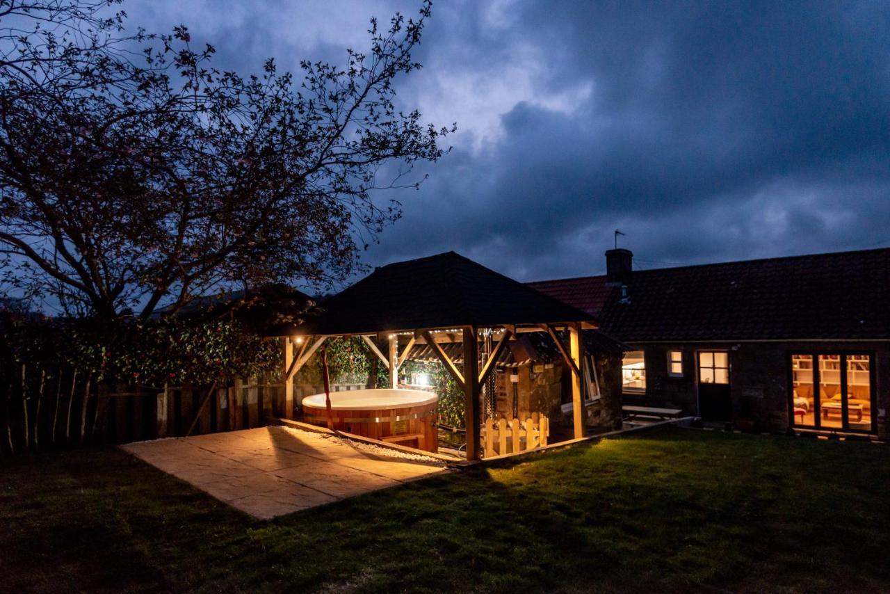 East Cottage * Wood Burning Hot Tub * Garden St Andrews Kültér fotó